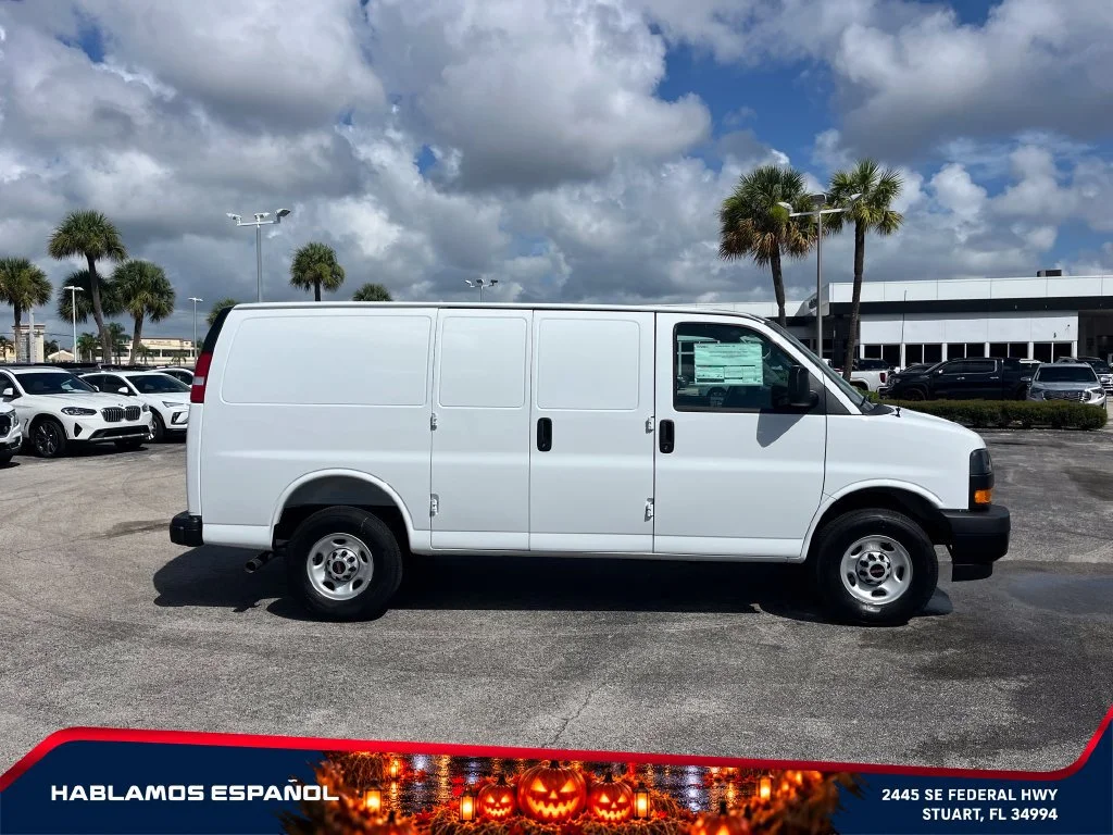 New 2026 Summit White GMC Work Van image 4