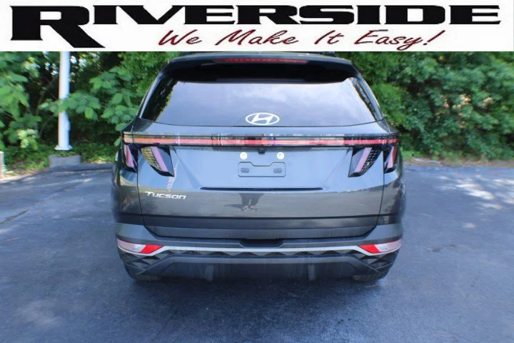 Used 2023 Portofino Gray Hyundai SEL image 16