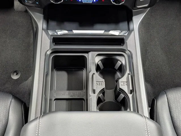 New 2026 Oxford White Ford F-250® Lariat® image 39