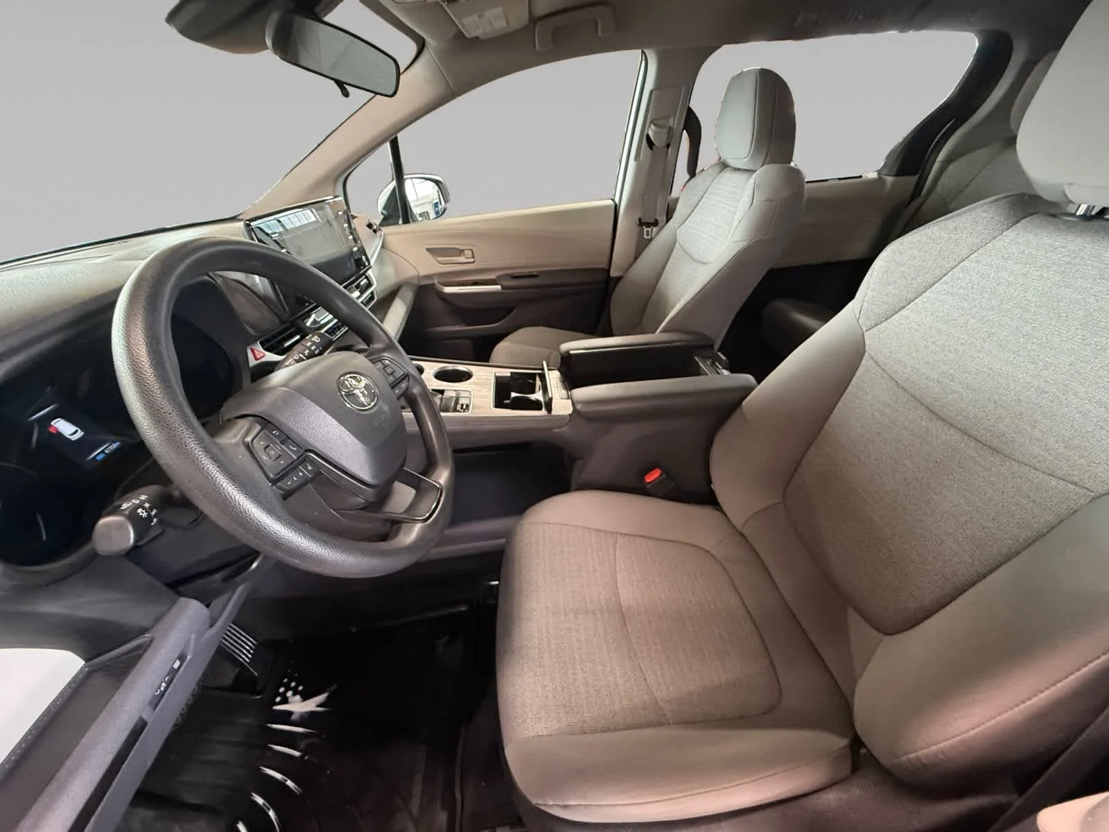 Used 2024 Ice Cap Toyota LE image 11