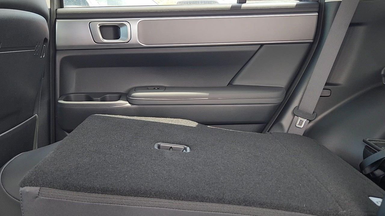 New 2026 Hampton Gray Hyundai SEL AWD image 15