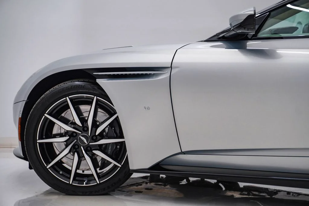 Used 2017 Lightning Silver Aston Martin Launch Edition image 14