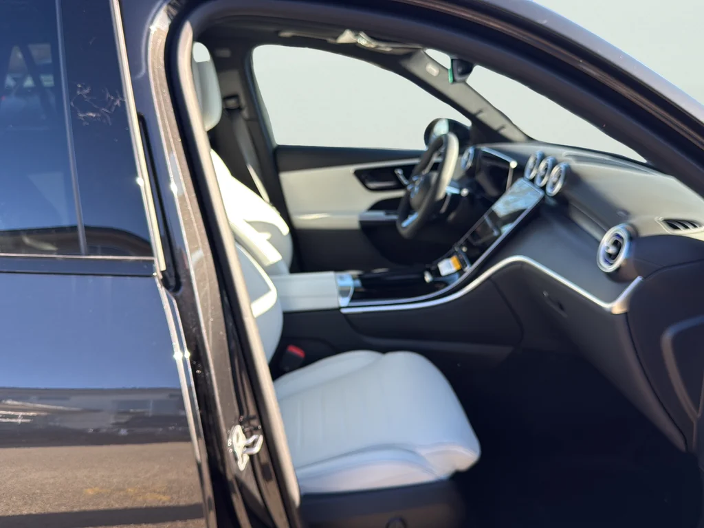 New 2026 Graphite Grey Metallic Mercedes-Benz GLC 300 image 22