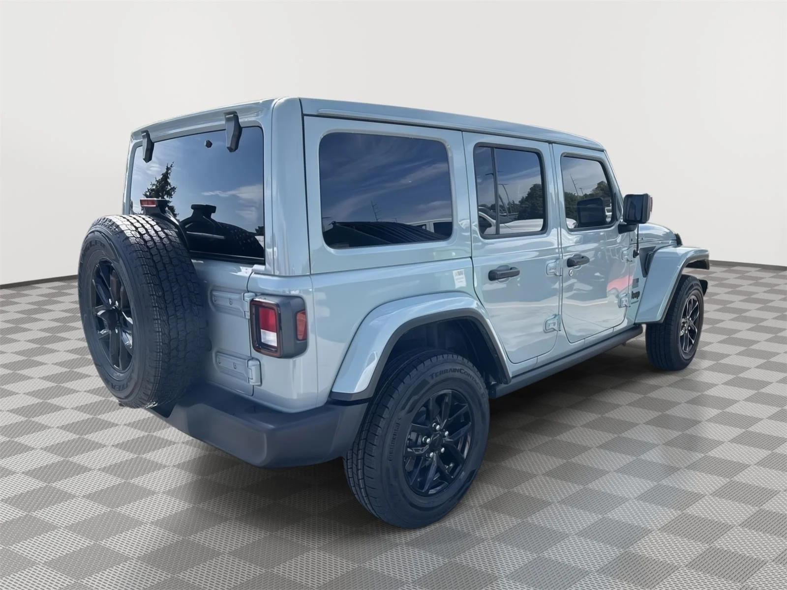 Used 2023 Earl Clearcoat Jeep Freedom image 3