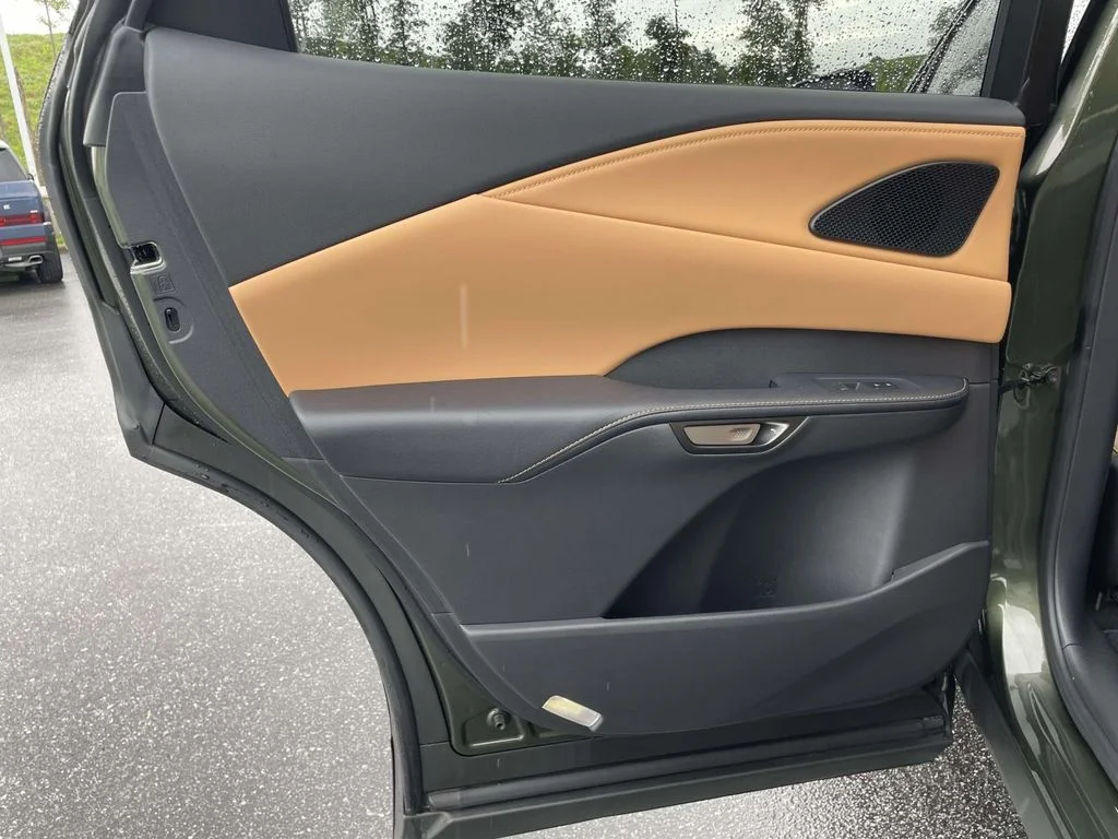 2025 Lexus RX 350 - Photo 2