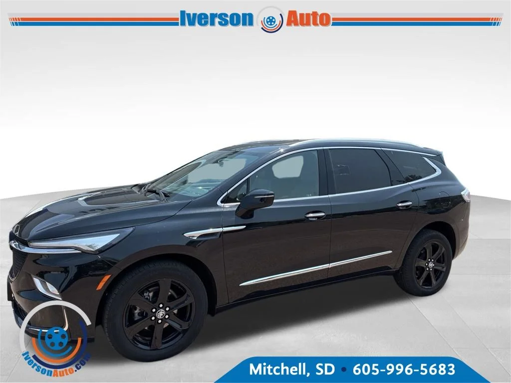 Used 2023 Black Buick Essence image 3