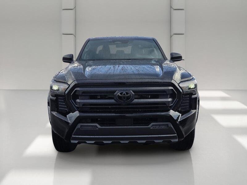Used 2025 Black TOYOTA SR DOUBLE CAB 5