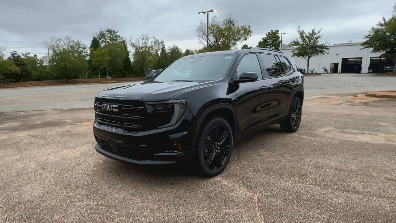 Used 2026 Ebony Twilight Metallic GMC Elevation image 4
