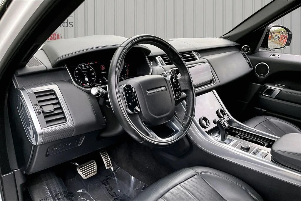 Used 2018 White Land Rover Supercharged image 17