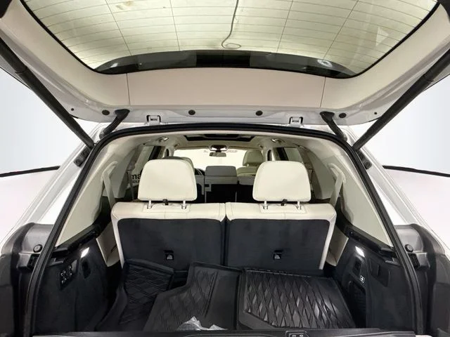 Used 2022 White BMW xDrive40i image 27