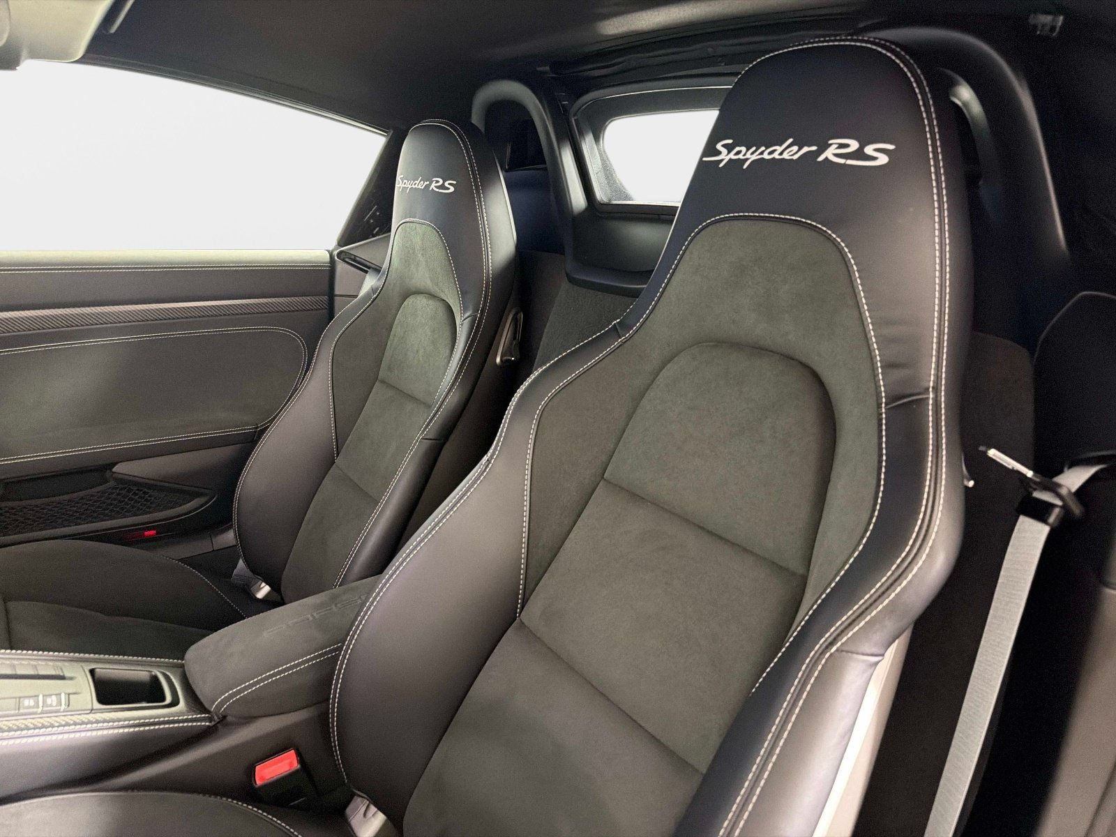 Used 2025 Silver Porsche RS image 32