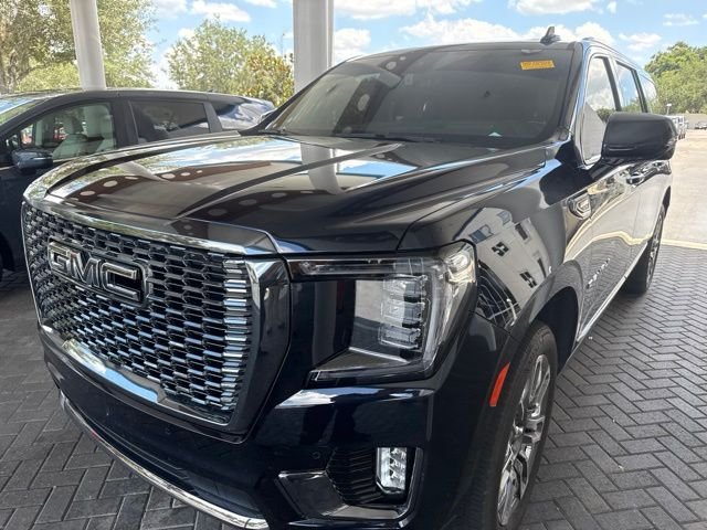 Used 2024 Midnight Blue Metallic GMC Denali Ultimate image 3