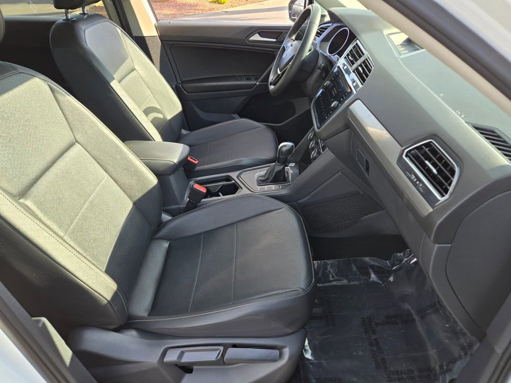 2020 Volkswagen Tiguan SE - Photo 15