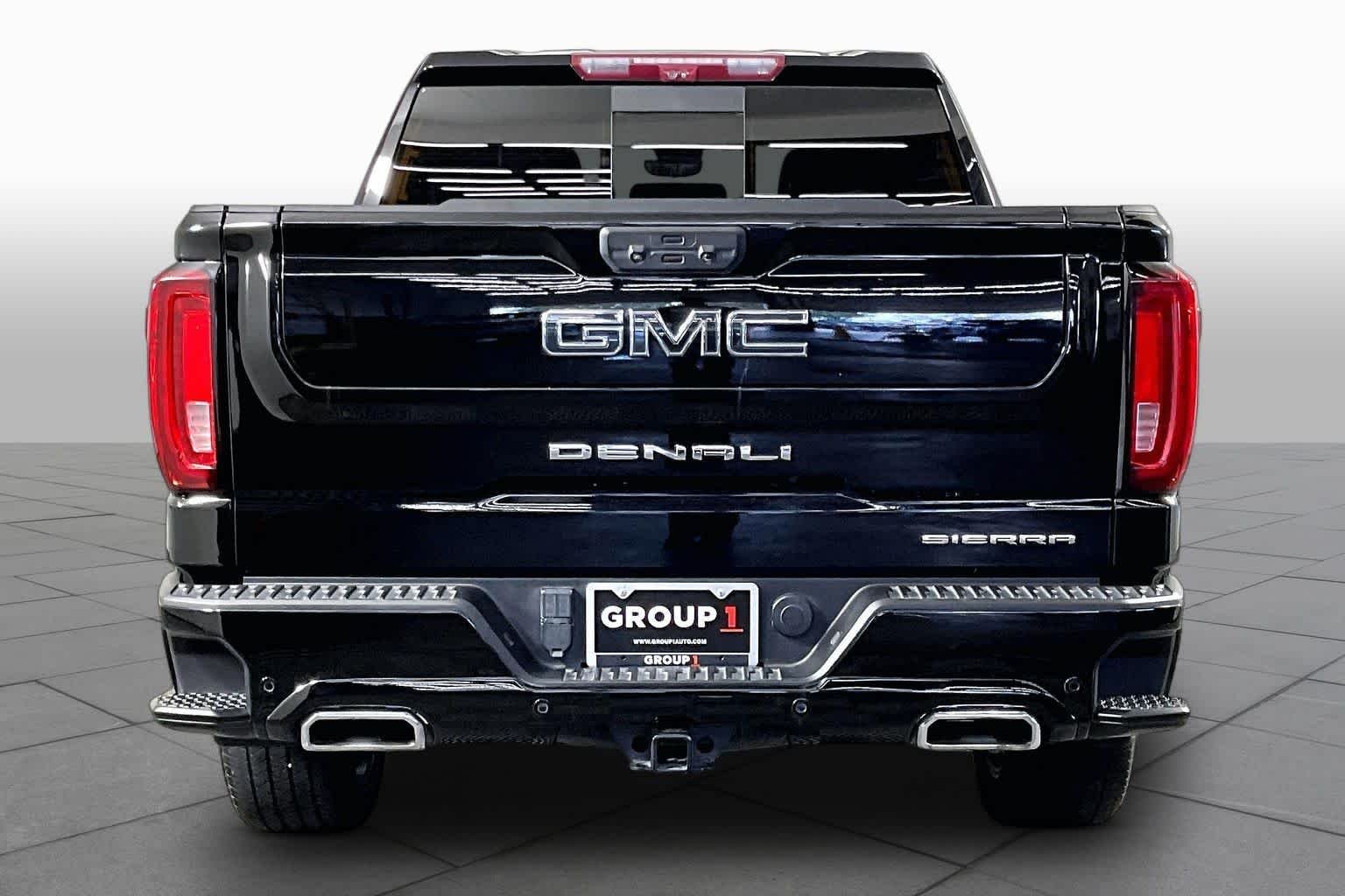 Used 2023 Onyx Black GMC Denali Ultimate image 5
