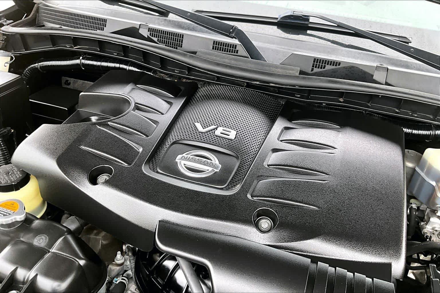 Used 2020 Super Black Nissan SL image 31