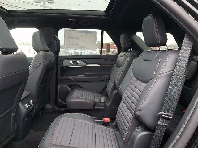 New 2026 Agate Black Metallic Ford ST-Line image 28