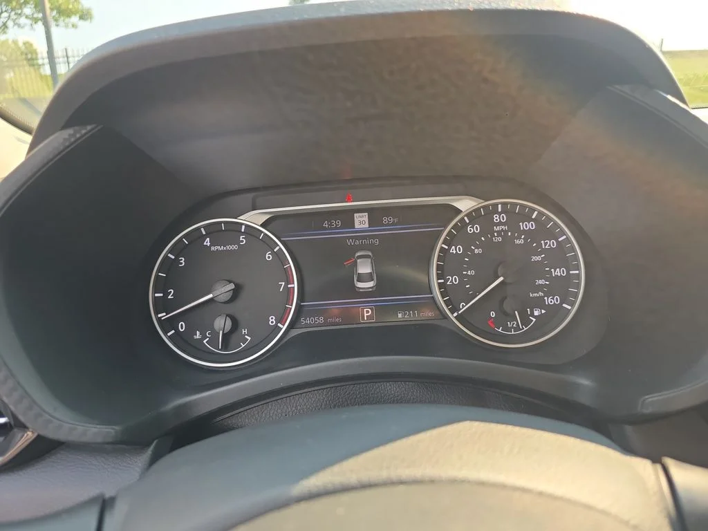 Used 2020 Scarlet Ember Tintcoat Nissan SV image 17