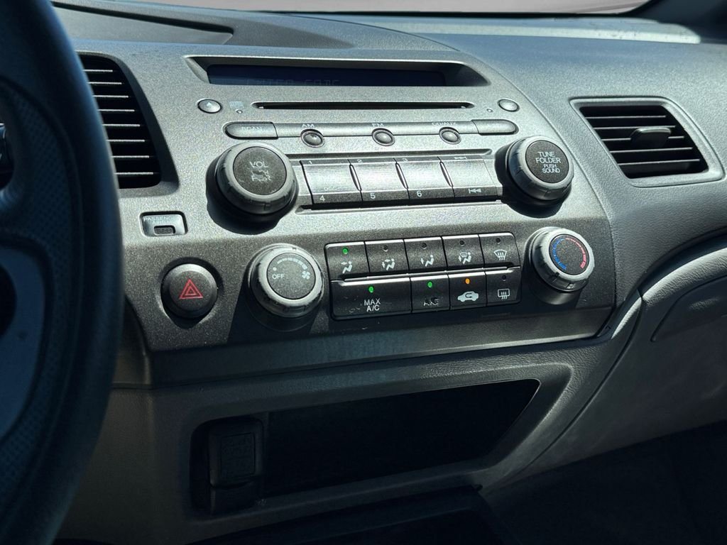 Used 2007 Alabaster Silver Metallic Honda LX image 15