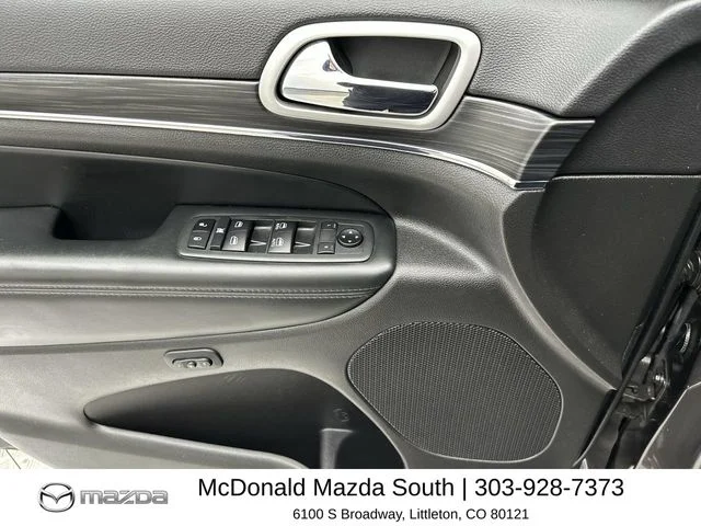 Used 2020 Gray Jeep Limited image 13