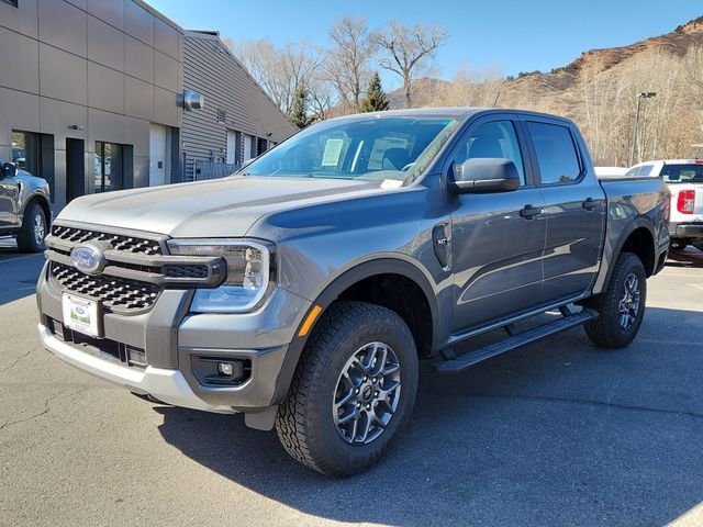 New 2025 Carbonized Gray Metallic Ford XLT image 5