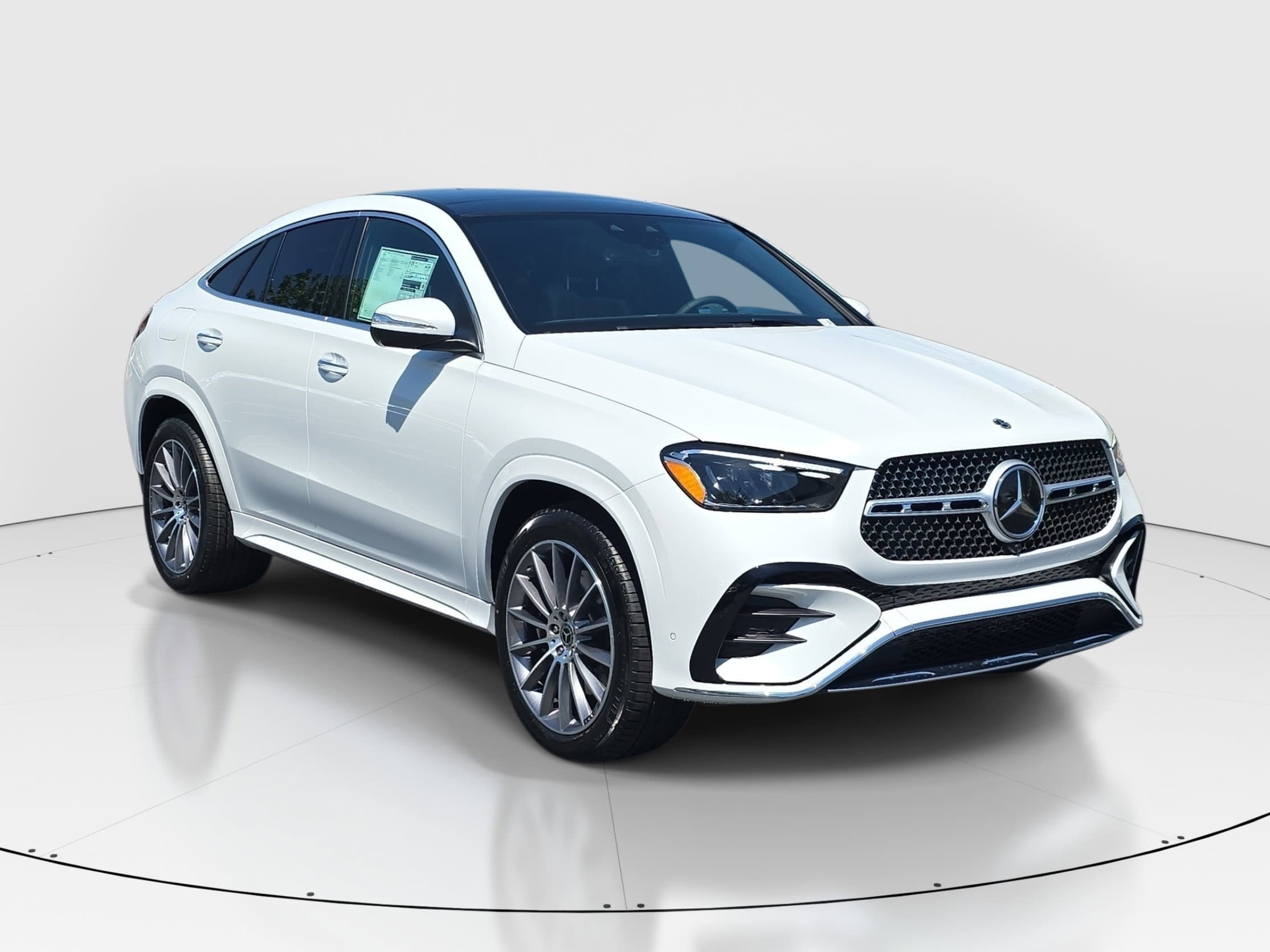 New 2026 MANUFAKTUR Moonlight White Metallic Mercedes-Benz GLE450 image 3