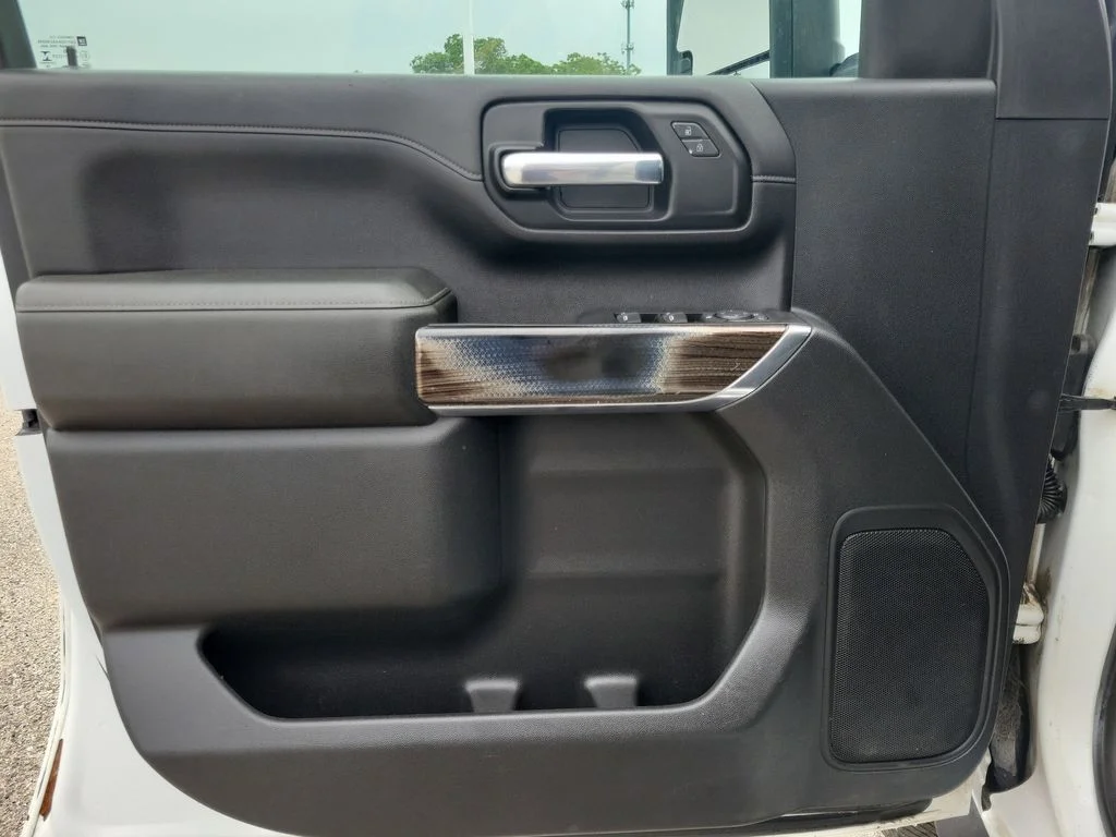 Used 2020  Chevrolet LT image 16