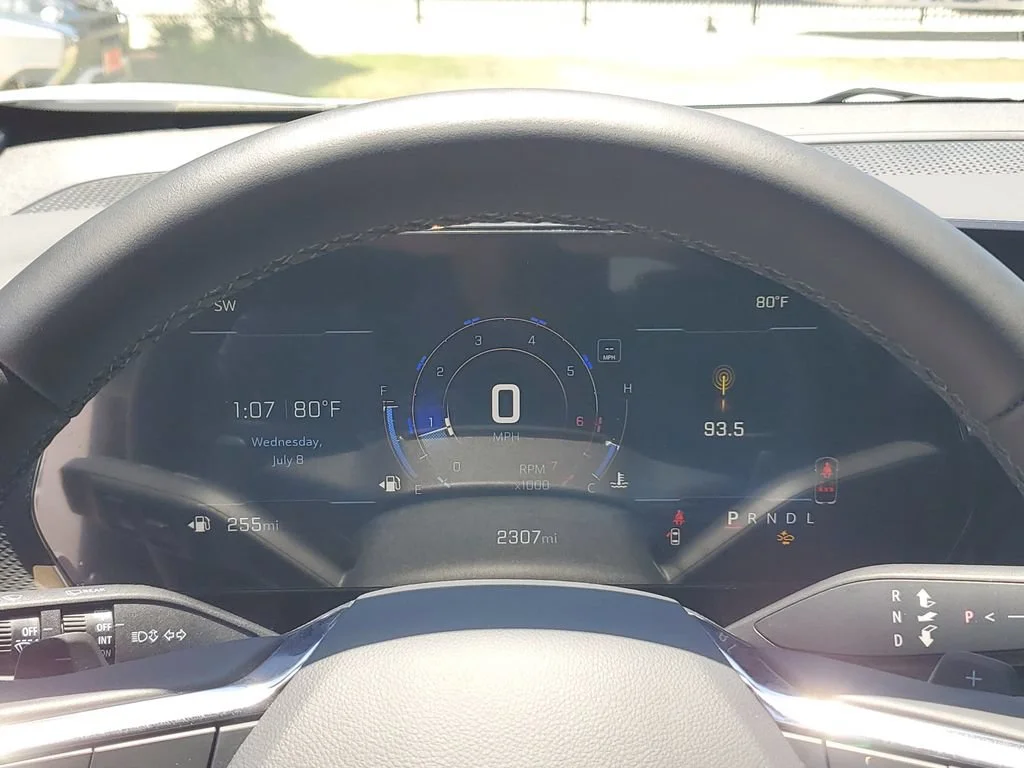 Used 2026 Summit White Chevrolet LT image 30