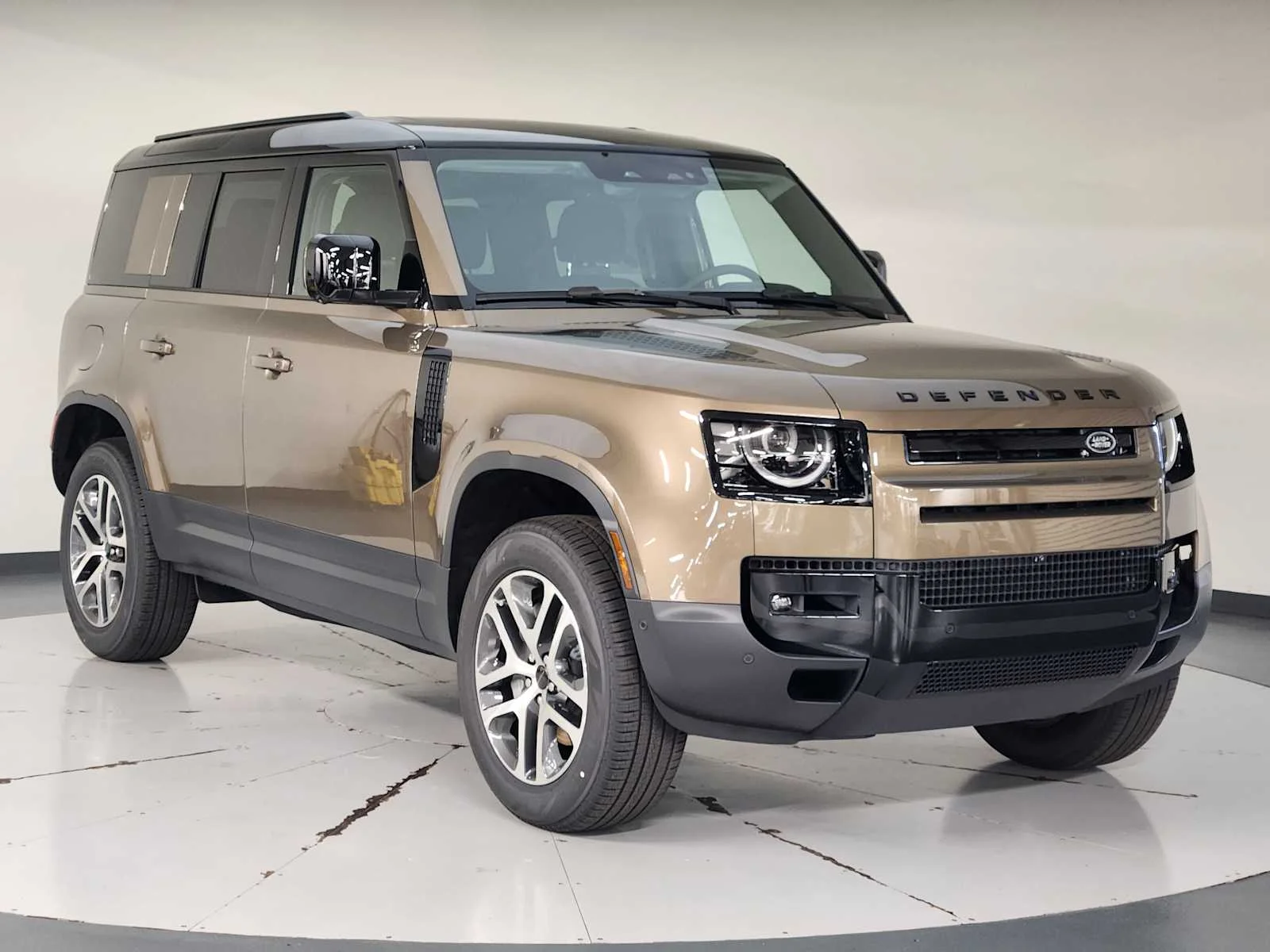 New 2026 Gondwana Stone Metallic Land Rover S image 11