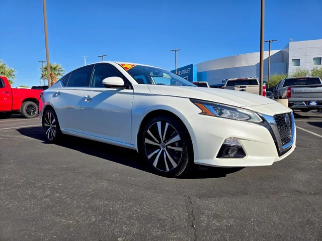 2022 Nissan Altima 2.5 Platinum
