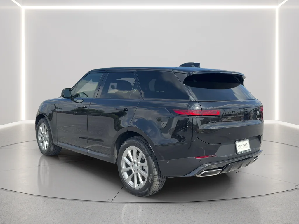 Used 2025 Black Land Rover SE image 7