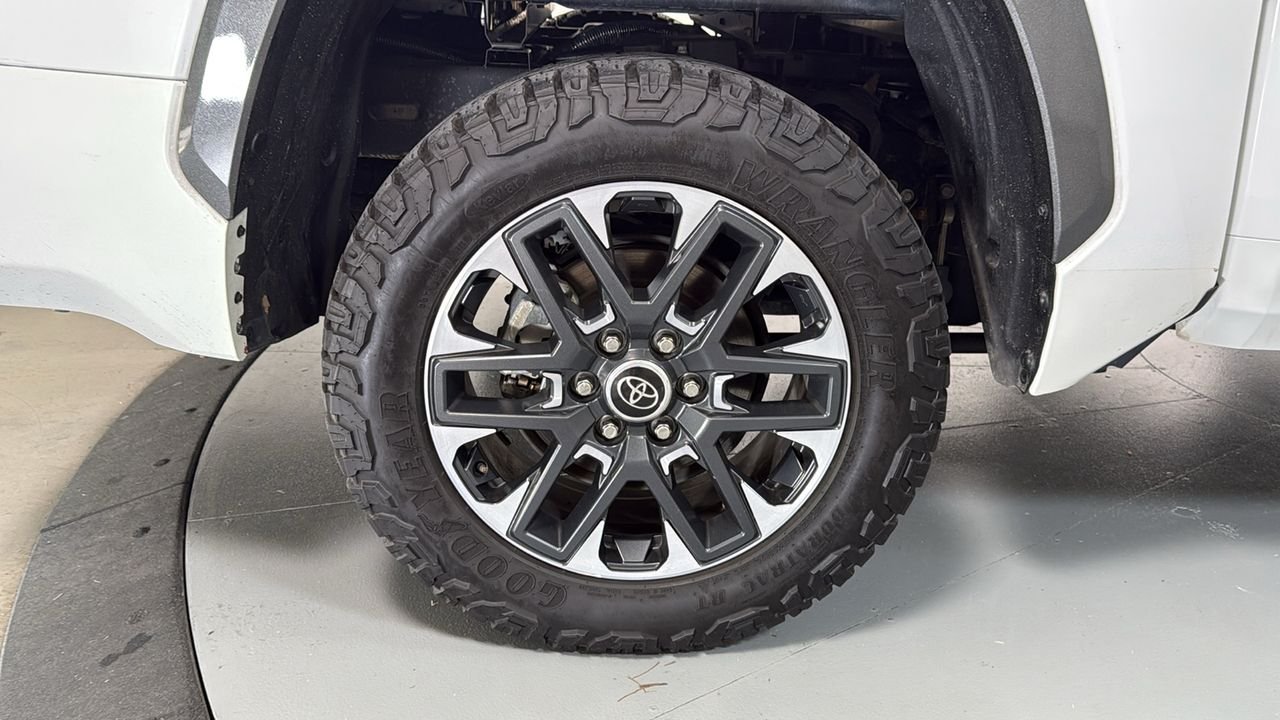 2023 Toyota Tundra Limited - Photo 22