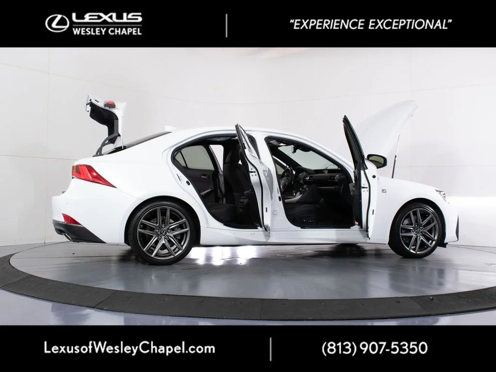 Used 2018 White Lexus 350 image 18