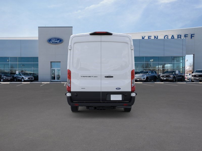 New 2026 Oxford White Ford Base image 5