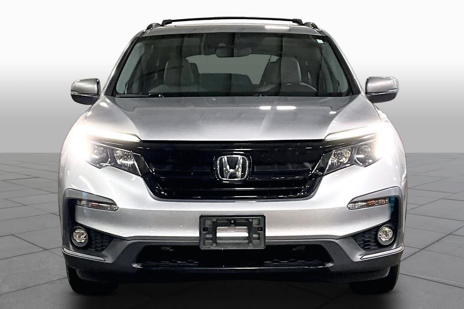 Used 2021 Lunar Silver Metallic Honda Special Edition image 4