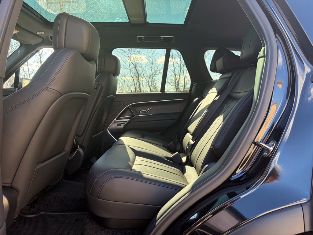 2025 Land Rover Range Rover SE - Photo 13