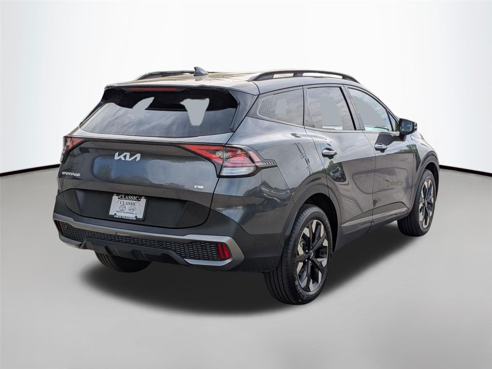Used 2024 Sapphire Blue Kia X-Line image 5