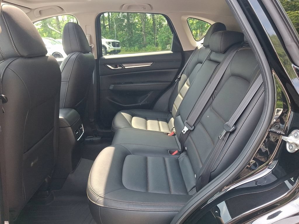 Used 2020 Black Mazda Grand Touring image 11