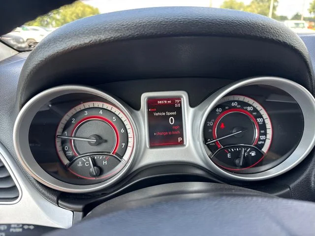 Used 2020 Vice White Dodge SE image 21