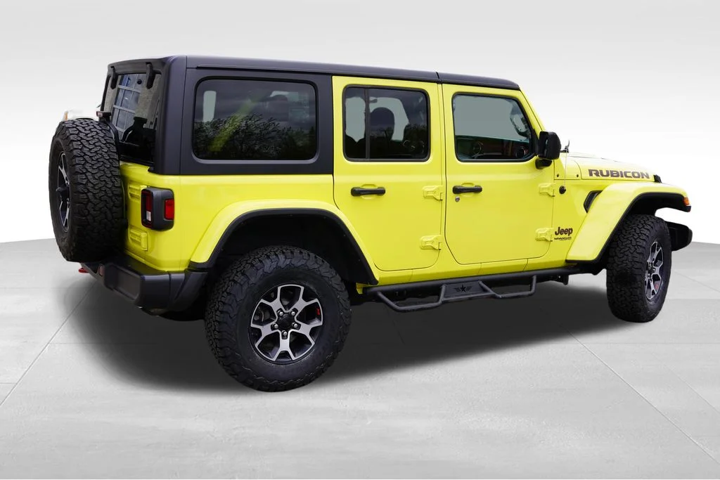 Used 2022 High Velocity Clearcoat Jeep Unlimited Rubicon image 4