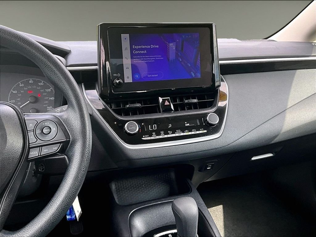 Used 2025 White Toyota LE image 18