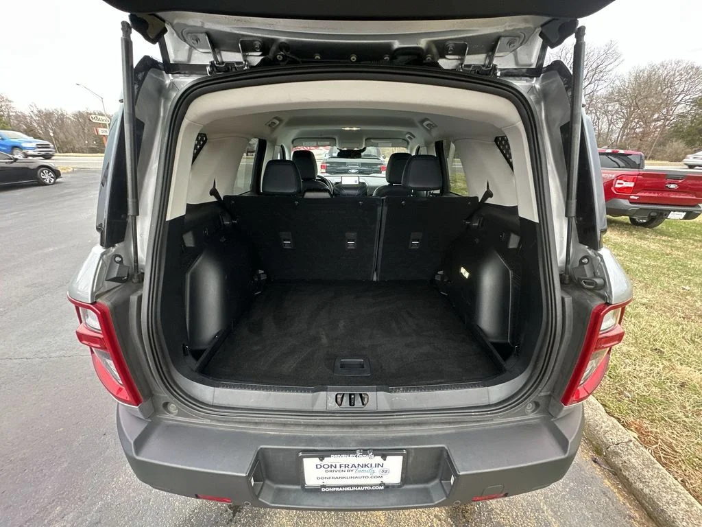 Used 2022 Silver Ford Outer Banks image 22