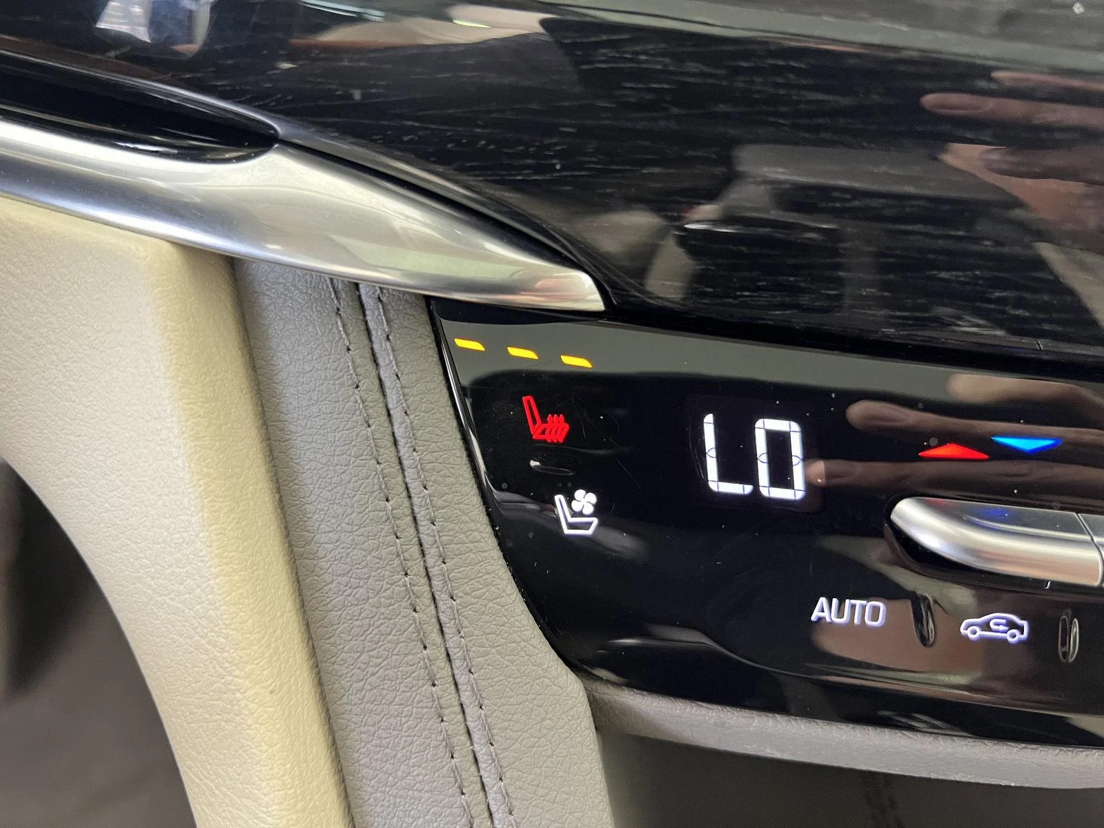 Used 2023 OPULENT BLUE METALLIC Cadillac AWD Premium Luxury image 18