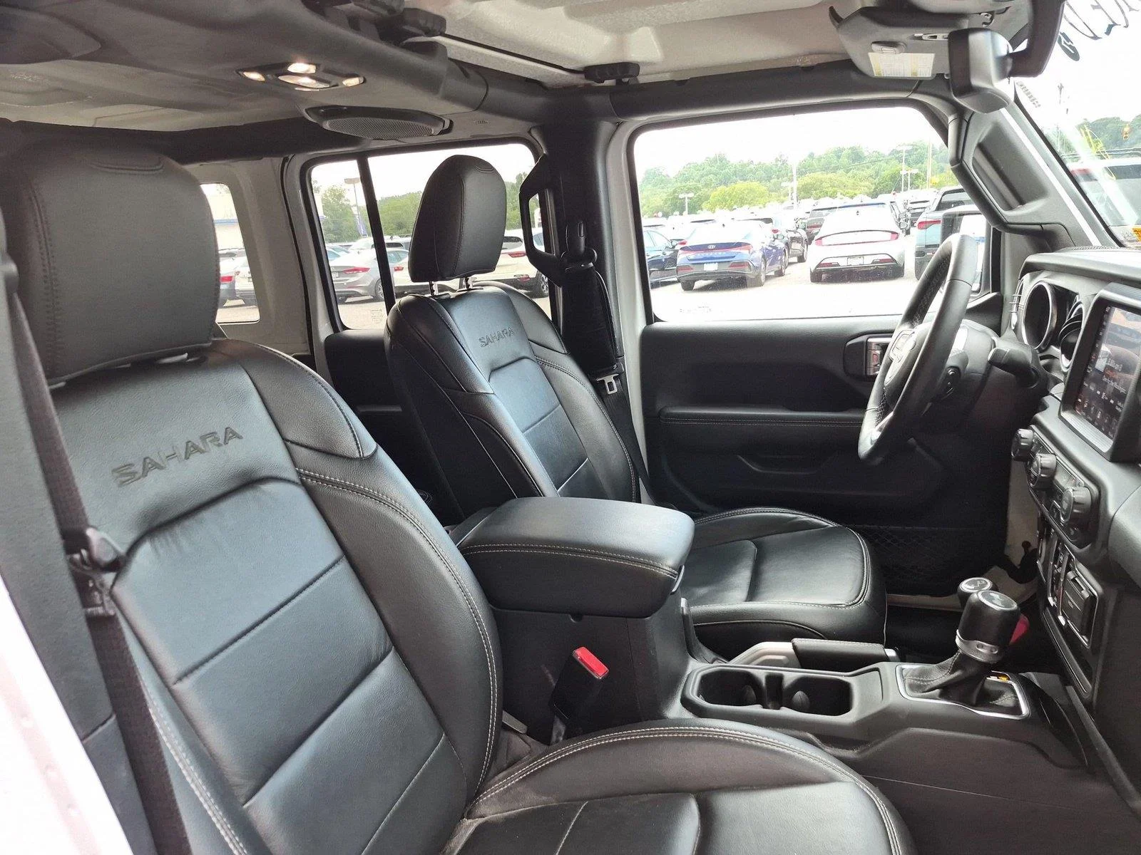 Used 2021 Bright White Clearcoat Jeep Unlimited Sahara image 37