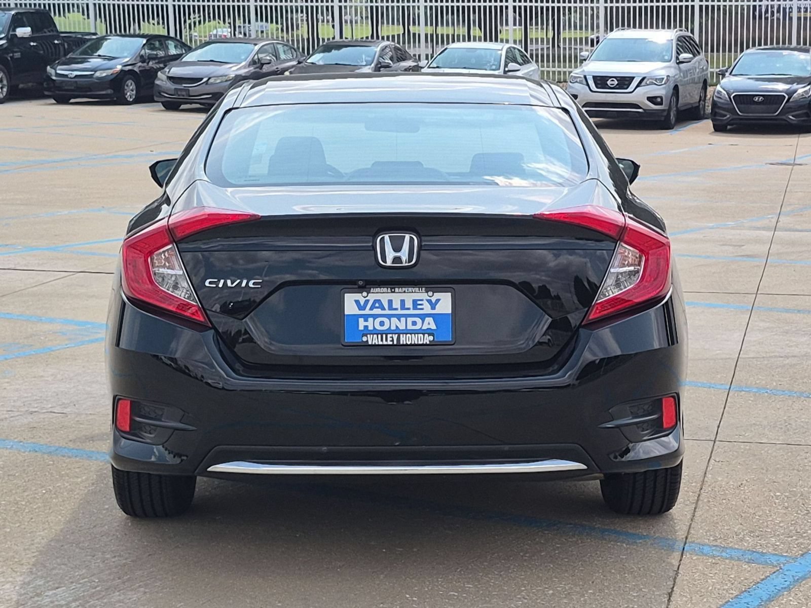 Used 2019 Crystal Black Pearl Honda LX Sedan image 7