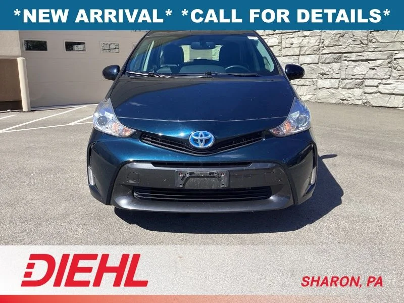 Used 2017  Toyota Four image 2