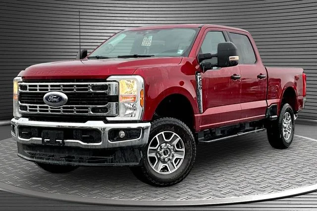Used 2025 Red Ford XLT image 1