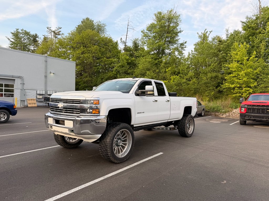 2016 Chevrolet Silverado HD Work Truck 4WD Double Cab Standard Box's photo