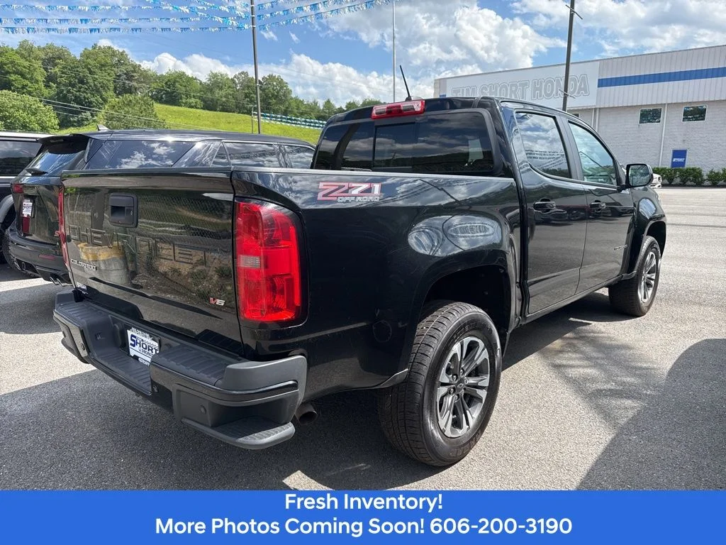 Used 2022 Black Chevrolet Z71 image 6