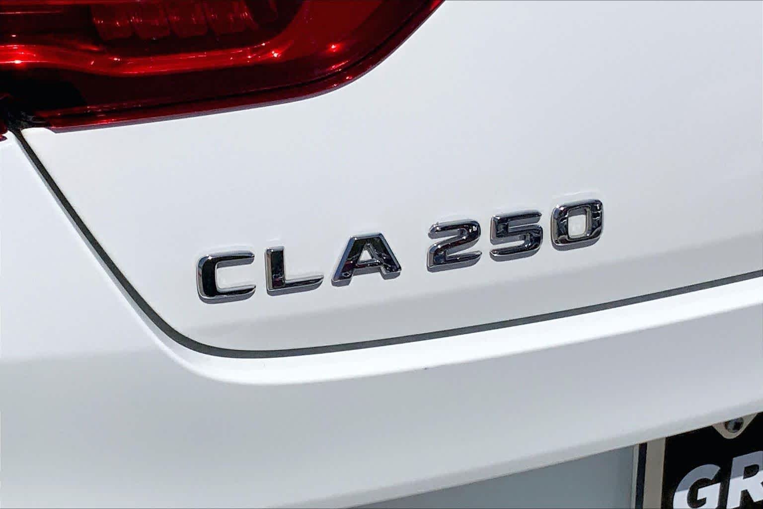 Used 2023 Polar White Mercedes-Benz CLA 250 image 30