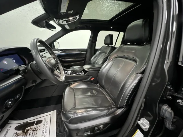 Used 2023 Brown Jeep Overland image 21